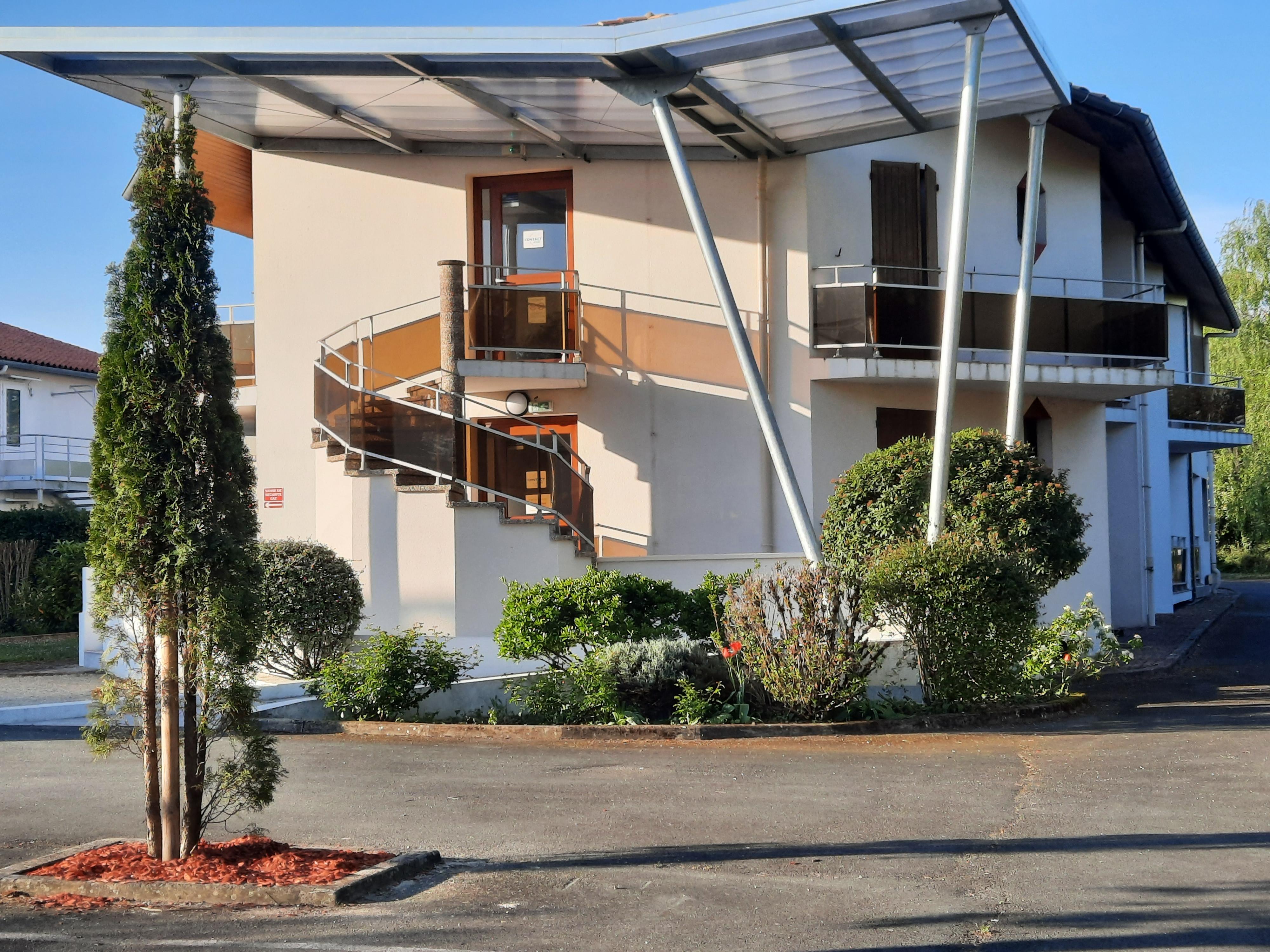 Sure Hotel By Best Western Saintes Exterior foto